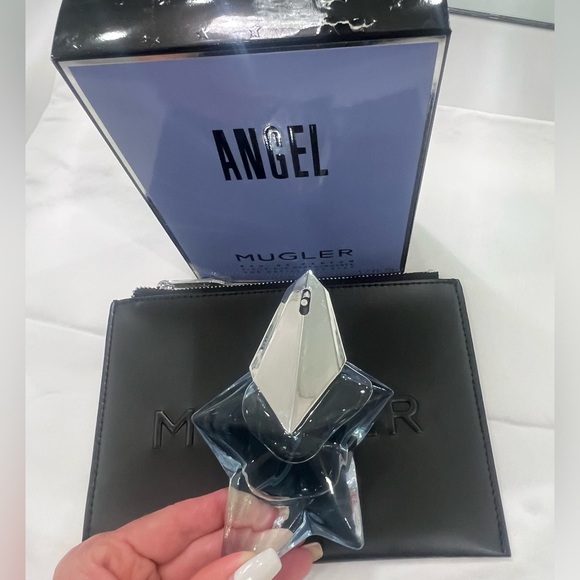 MUGLER ANGEL EAU DE PARFUM 1.7 FL OZ  Open Box and Pouch - Picture 2 of 7